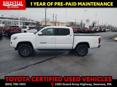 Certified 2023 Toyota Tacoma SR5 image 4