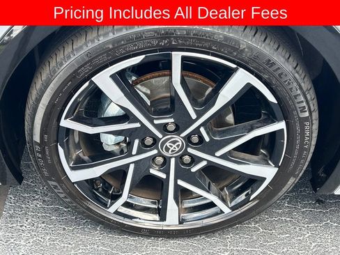 Used 2026 Toyota Prius Plug-In Hybrid FWD image 24