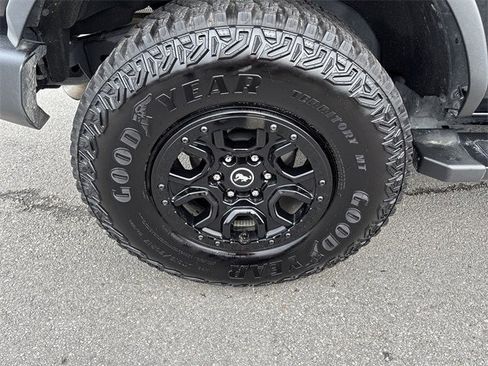 Used 2024 Ford Bronco Wildtrak image 25