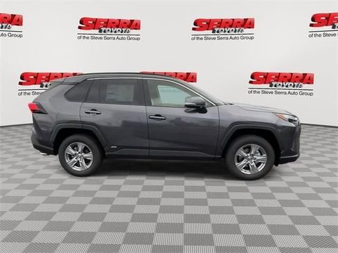 Used 2025 Toyota RAV4 XLE image 10