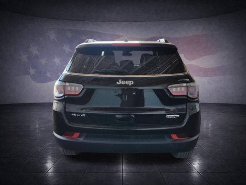 Used 2024 Jeep Compass Latitude AWD/4WD image 4