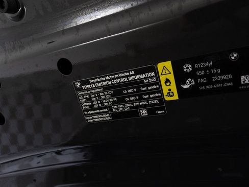 Used 2023 BMW M3 w/ M Carbon Exterior Package RWD image 52