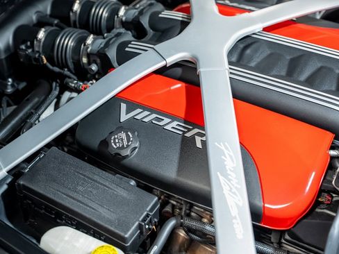 Used 2013 SRT Viper GTS w/ GTS Laguna Interior Pkg image 56