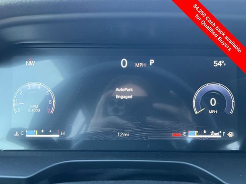 New 2025 Jeep Grand Cherokee Limited w/ Black Appearance Package image 10