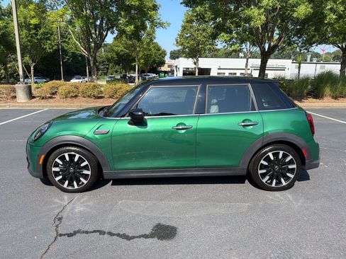 Used 2022 MINI Cooper S w/ Signature Upholstery Package FWD image 2