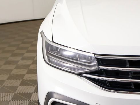 Used 2024 Volkswagen Tiguan S image 13