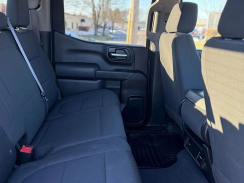 Used 2021 Chevrolet Silverado 1500 Custom Trail Boss w/ LPO, Dark Essentials Package image 18