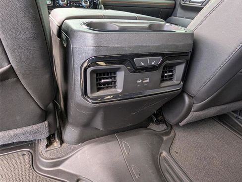 Used 2024 GMC Sierra 2500 AT4 w/ Technology Package AWD/4WD image 32