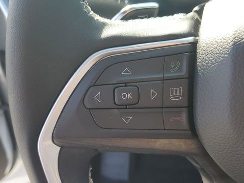 New 2025 Jeep Grand Cherokee Limited image 30