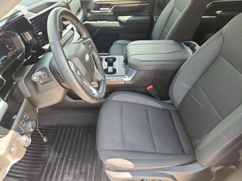 Used 2025 Chevrolet Silverado 2500 LT w/ Texas Edition AWD/4WD image 19