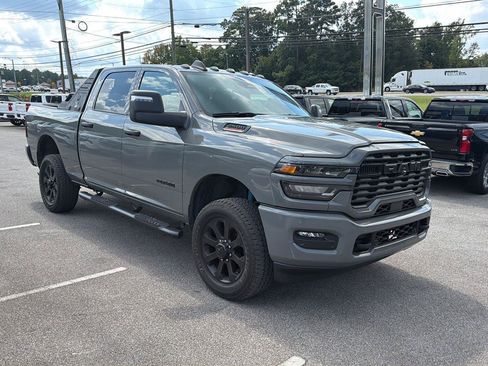 Used 2026 RAM 2500 Big Horn AWD/4WD image 4