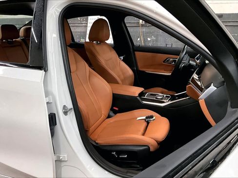 Certified 2023 BMW 330e xDrive w/ Convenience Package image 10