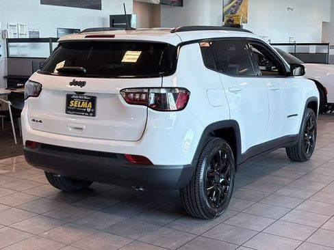 New 2026 Jeep Compass Latitude AWD/4WD image 4