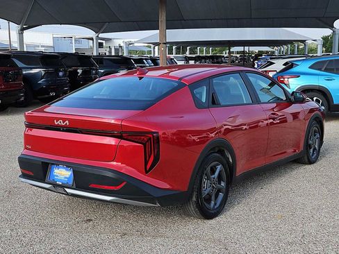 Used 2025 Kia K4 FWD image 8
