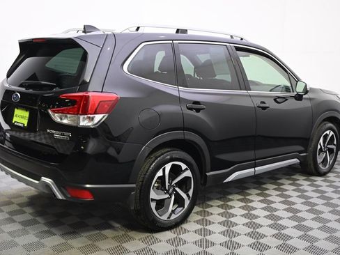 Used 2022 Subaru Forester Touring image 7