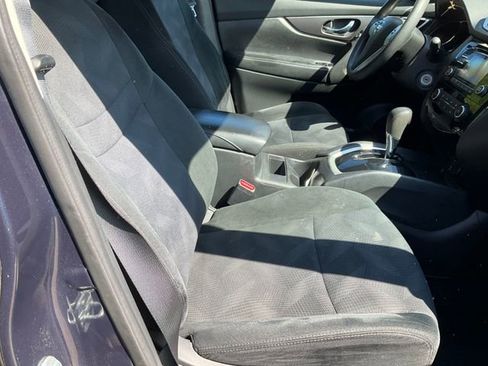 Used 2016 Nissan Rogue S image 9