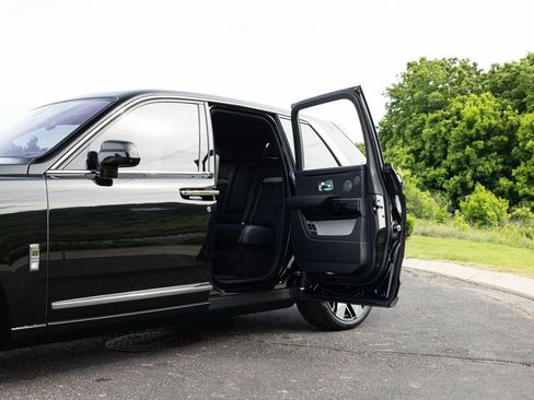 Certified 2021 Rolls-Royce Cullinan AWD/4WD image 48