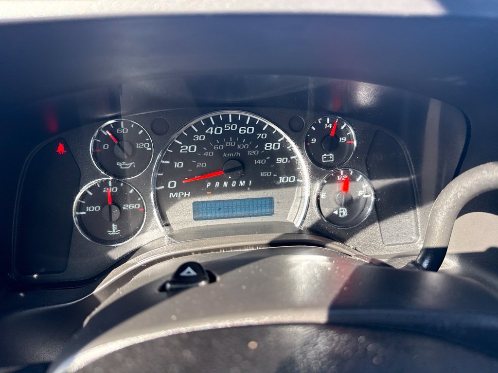 Used 2021 Chevrolet Express 2500 Extended w/ Driver Convenience Package RWD image 20