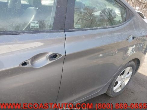 Used 2013 Hyundai Elantra GLS w/ Preferred Pkg image 8