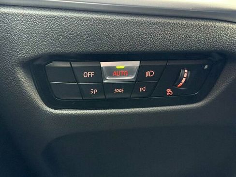 Used 2025 BMW M2 w/ Lighting Package image 32