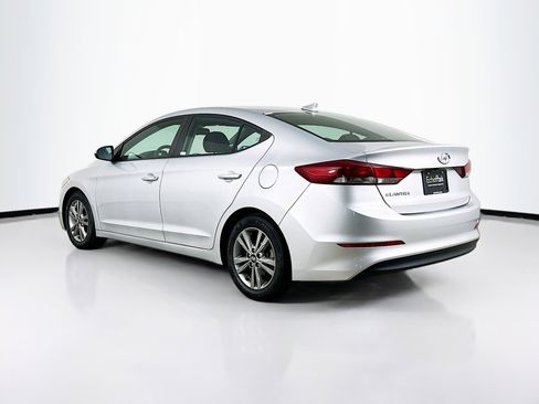 Used 2018 Hyundai Elantra SEL image 5