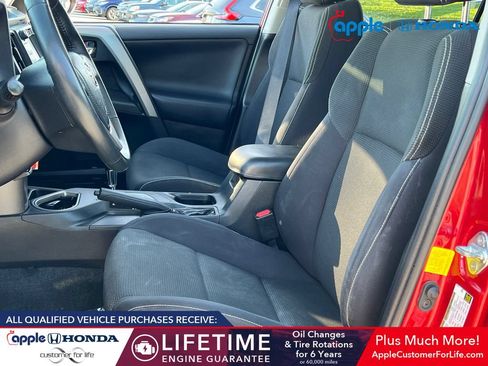 Used 2016 Toyota RAV4 XLE AWD/4WD image 7