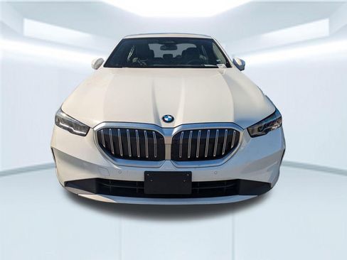 Used 2026 BMW 530i RWD image 4
