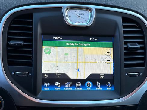 Used 2014 Chrysler 300 C image 20