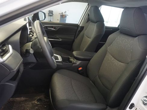 Used 2024 Toyota RAV4 XLE w/ Convenience Package AWD/4WD image 11