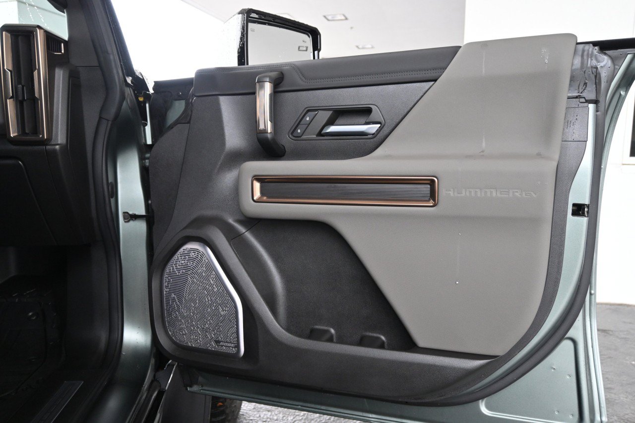 Used 2024 GMC Hummer EV 3X w/ Extreme Off-Road Package AWD/4WD image 26