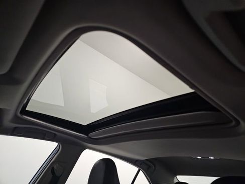 Used 2023 Toyota Camry SE image 28