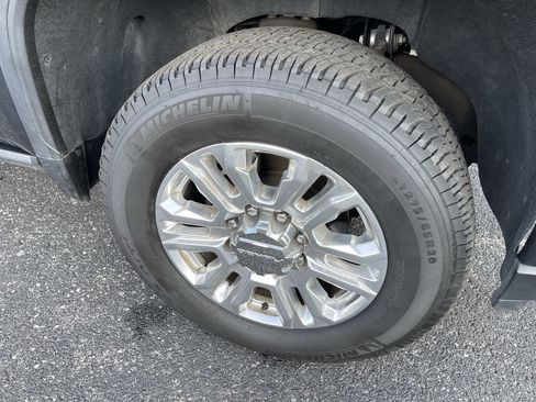 Used 2023 GMC Sierra 2500 Denali w/ Denali Ultimate Package image 34