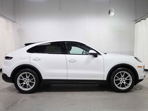 New 2026 Porsche Cayenne Coupe AWD/4WD image 10
