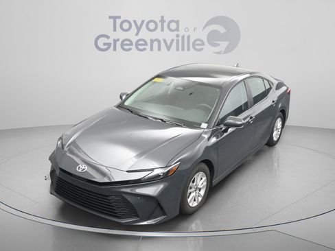 Used 2025 Toyota Camry LE FWD image 24