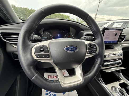 Certified 2023 Ford Explorer XLT w/ Equipment Group 202A AWD/4WD image 13