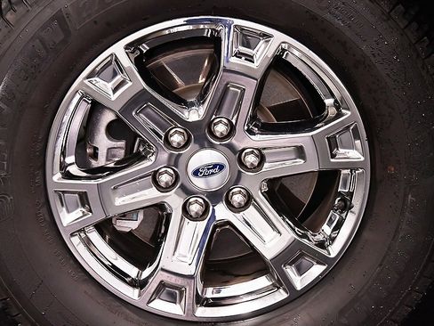 Used 2022 Ford F150 XLT w/ Equipment Group 302A High image 9