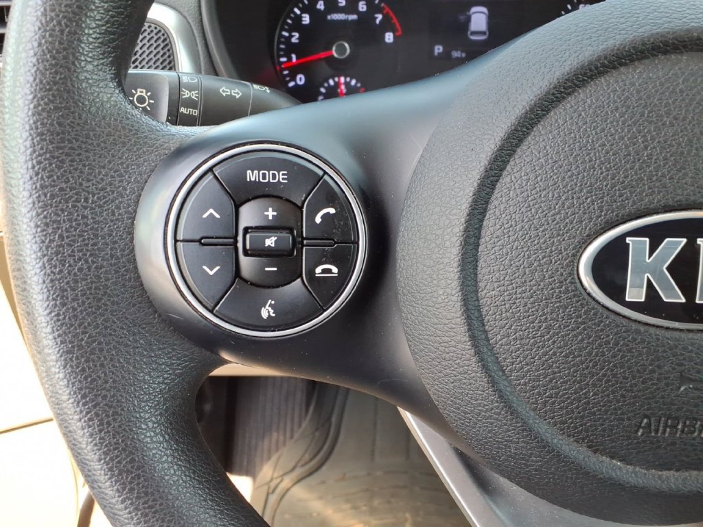 Used 2021 Kia Soul LX FWD image 31