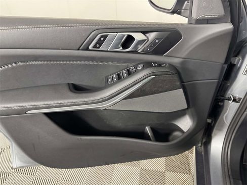 Used 2024 BMW X5 xDrive40i w/ Premium Package image 17