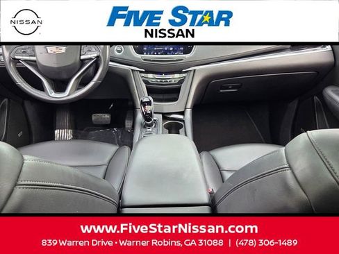 Used 2023 Cadillac XT6 Luxury image 8