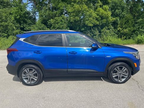 Used 2021 Kia Seltos S AWD/4WD image 4