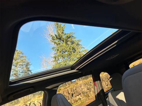 New 2025 Subaru Forester Premium image 14