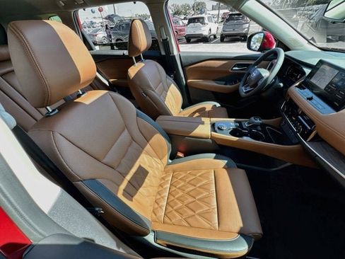 New 2026 Nissan Rogue Platinum AWD/4WD image 25