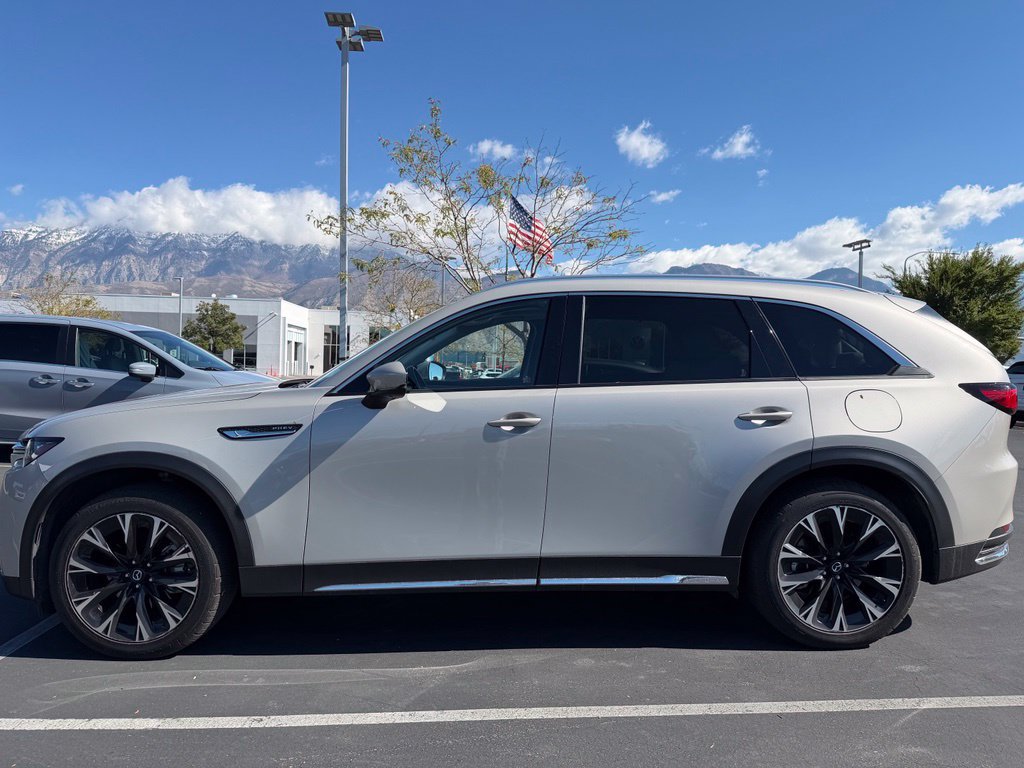 Used 2024 MAZDA CX-90 Plug-In Hybrid w/ Premium Plus AWD/4WD image 9