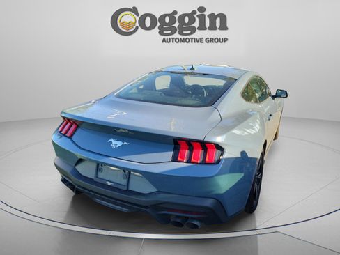 Used 2024 Ford Mustang Coupe RWD image 7