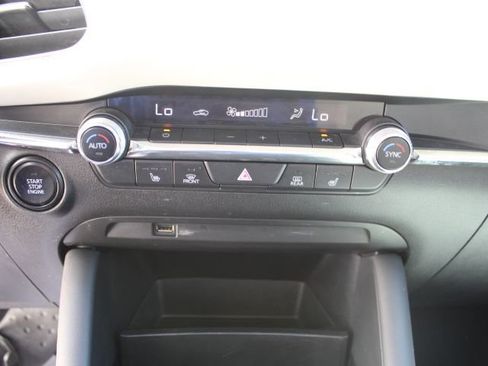 Used 2019 MAZDA MAZDA3 Sedan w/ Premium Package image 24