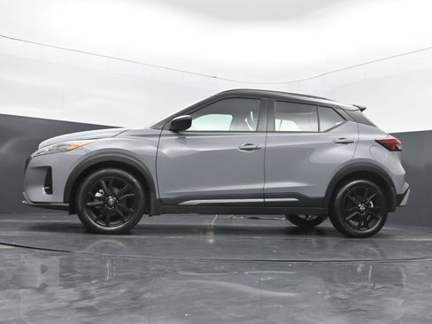 Used 2024 Nissan Kicks SR w/ SR Premium Package FWD image 36