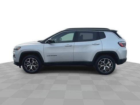 Used 2026 Jeep Compass Limited AWD/4WD image 37