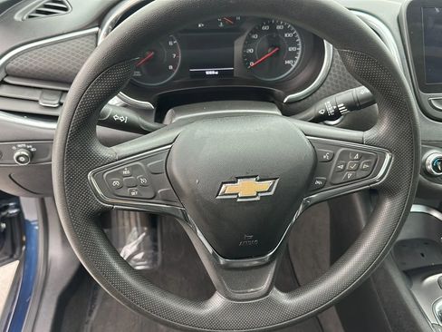 Used 2019 Chevrolet Malibu LT image 12