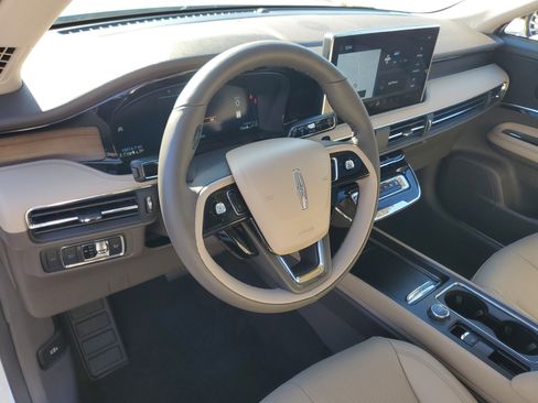 Certified 2023 Lincoln Corsair Reserve w/ Equipment Group 201A image 13