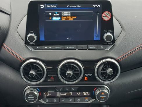 Used 2025 Nissan Sentra SR w/ SR Premium Package image 18